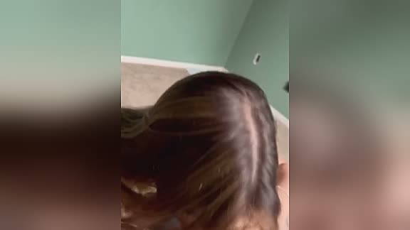 Nice cumslut blowing that D