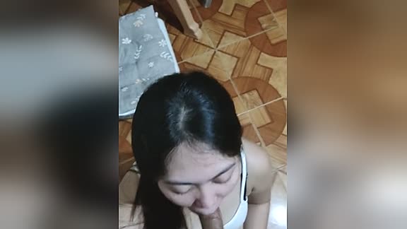 Asian slut sucks and enjoys doggystyle