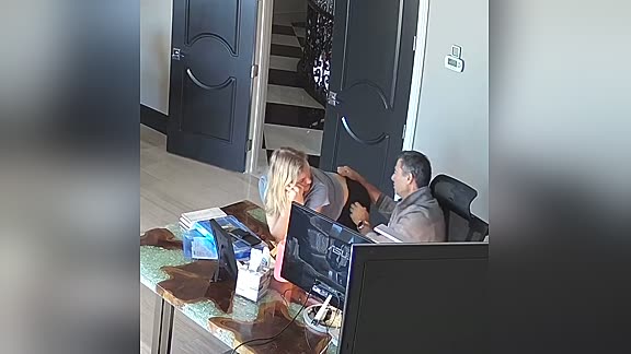 Boss fucking his hot blonde secretary  😳 🔥