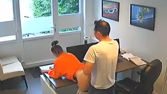 Boss fucks his employee 💦