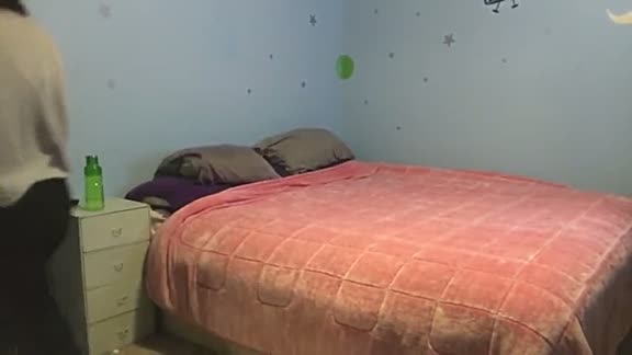 Teacher fucks her student 😳