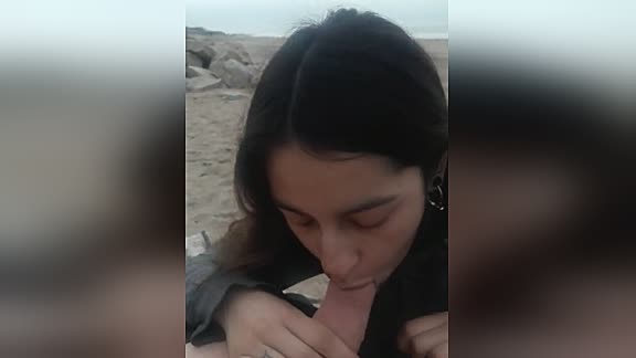 Blowjob at the beach