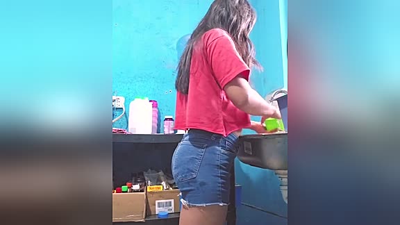 Fucking a hot slut in the kitchen